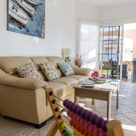 Perfect For Family Holidays With Private Pool, Near And Golf- Ashley Vila Costa De Antigua