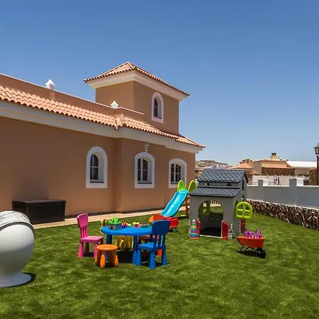Вилла Perfect For Family Holidays With Private Pool, Near And Golf- Ashley *