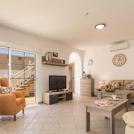 Вилла Perfect For Family Holidays With Private Pool, Near And Golf- Ashley Коста-де-Антигуа