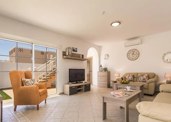 Villa Perfect For Family Holidays With Private Pool, Near And Golf- Ashley Costa de Antigua